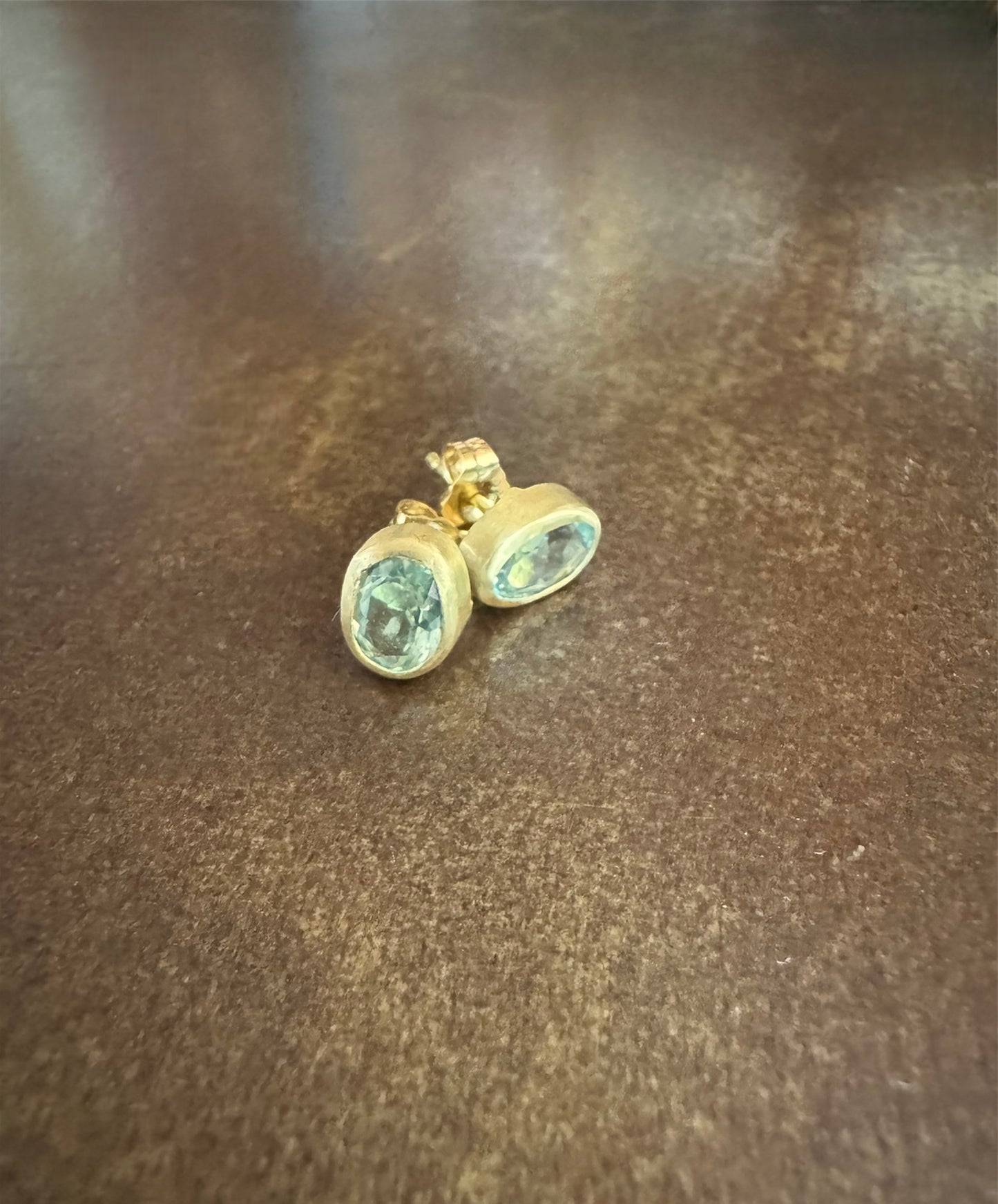 18k gold earrings with Aquamarines