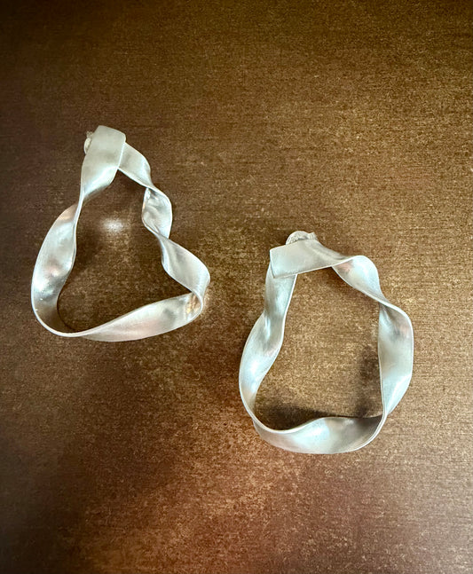Fita twisted hoops